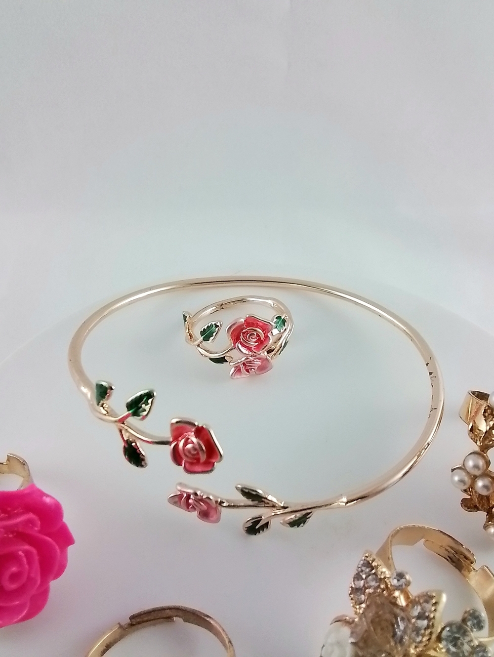 5 Summer Fashion Flower Rings Collection  With Rhinestones - Picture 2 of 4